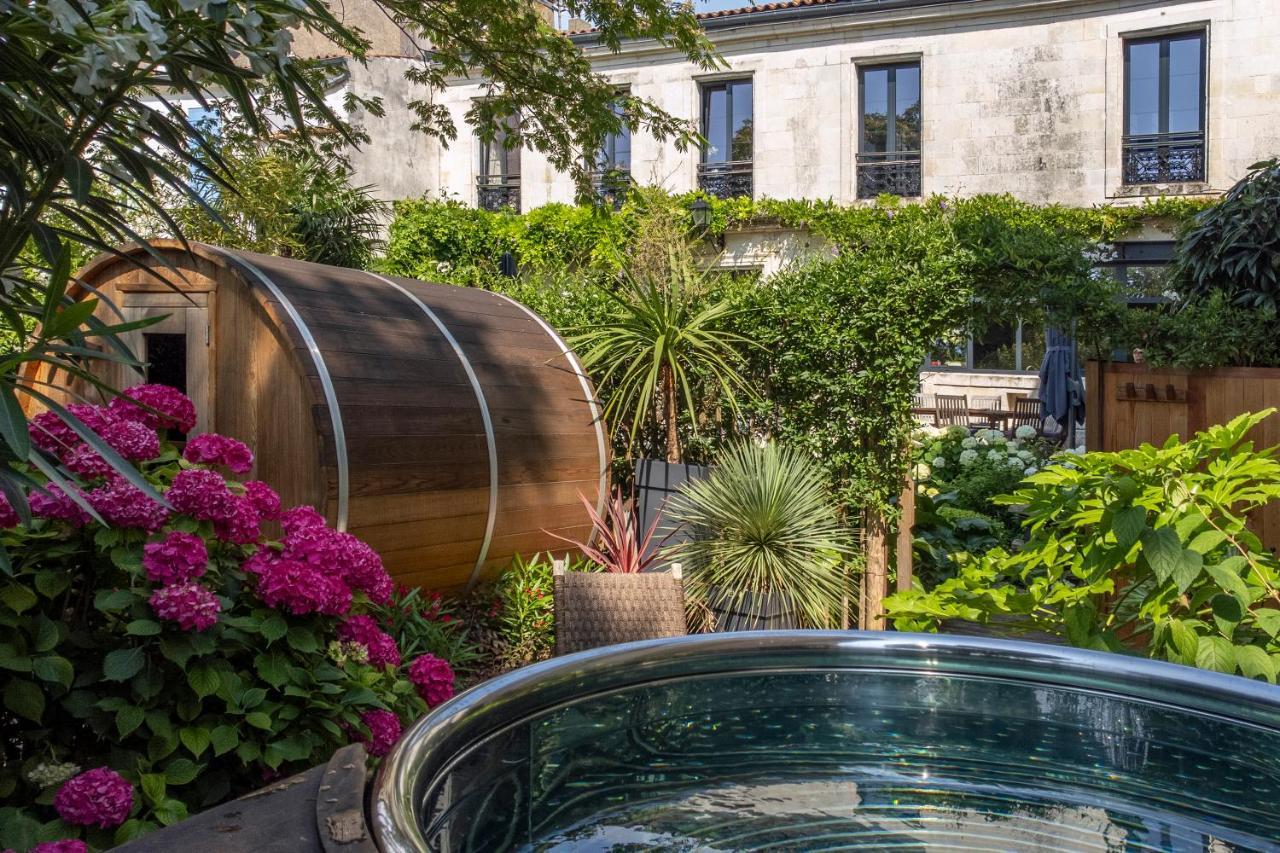 Escale Rochelaise, Gite Urbain Avec Spa Bain Nordique Et Sauna Tonneau La Rochelle  Eksteriør bilde